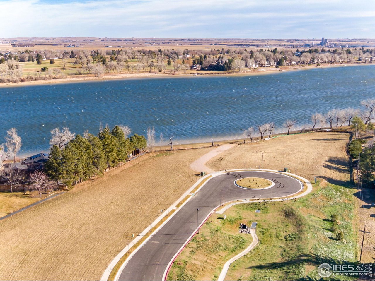 2 Gregory Cove Dr