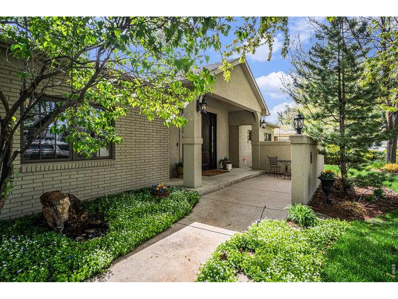1502 Westshore Dr
