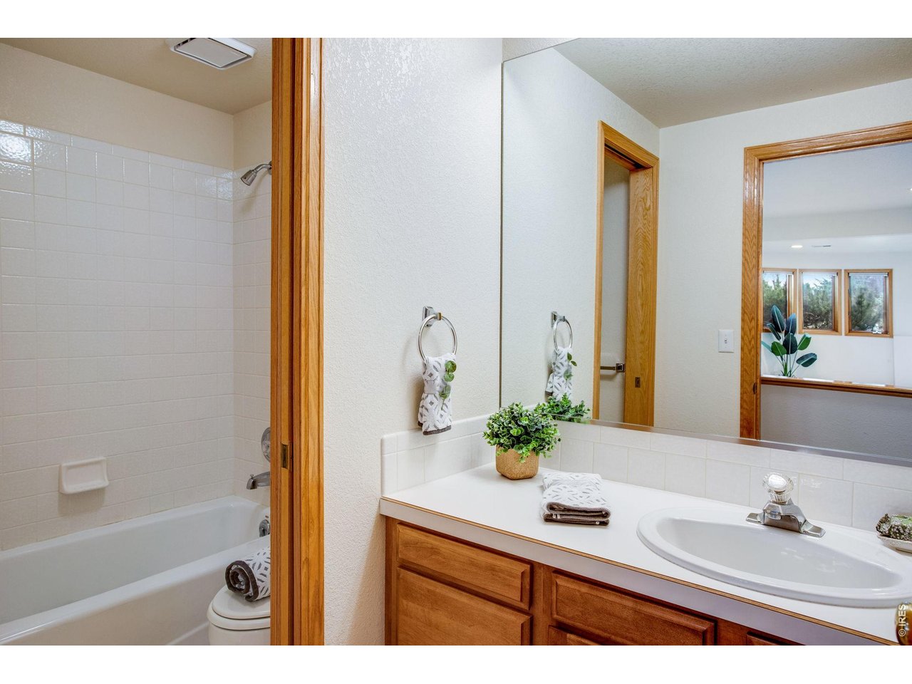 6230 Eagle Ridge Ct
