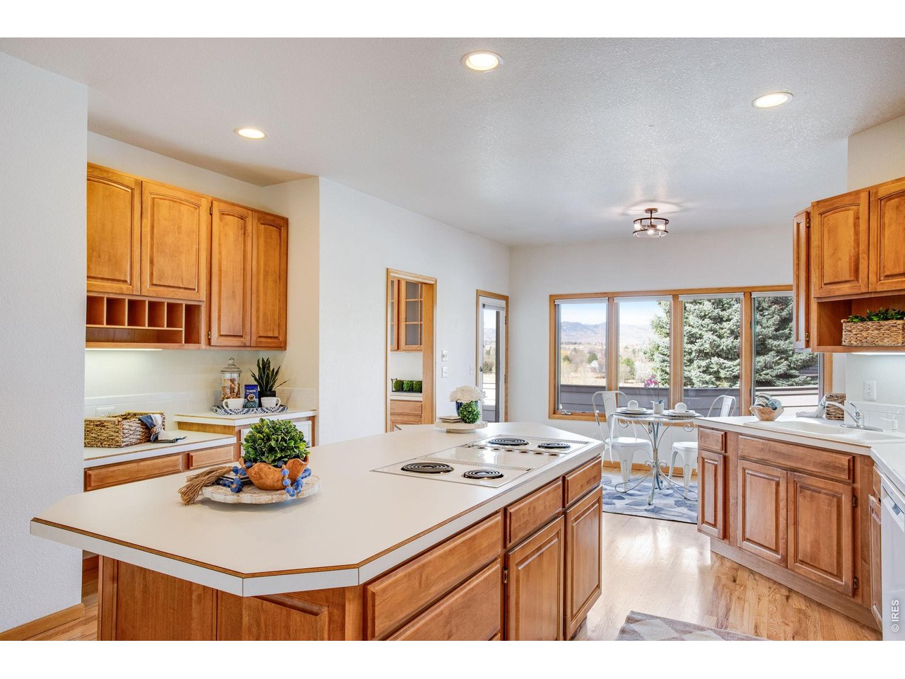6230 Eagle Ridge Ct