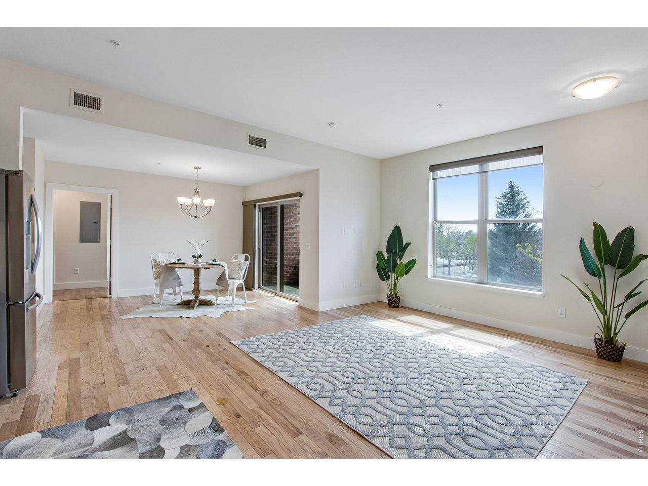 204 Maple St 208