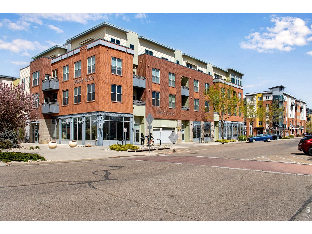 204 Maple St 208
