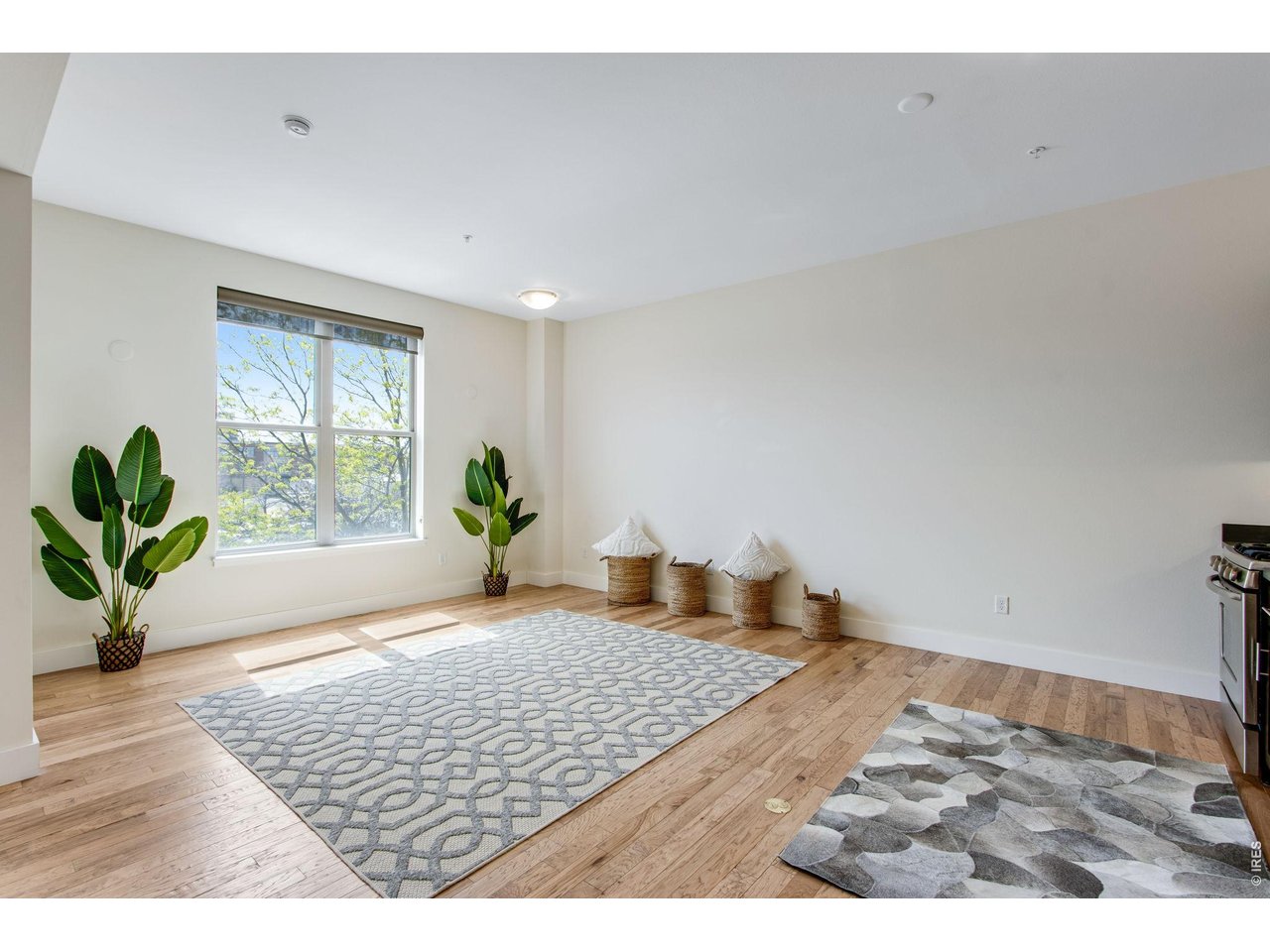 204 Maple St 208