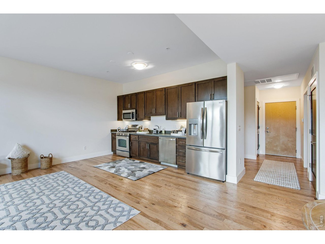 204 Maple St 208