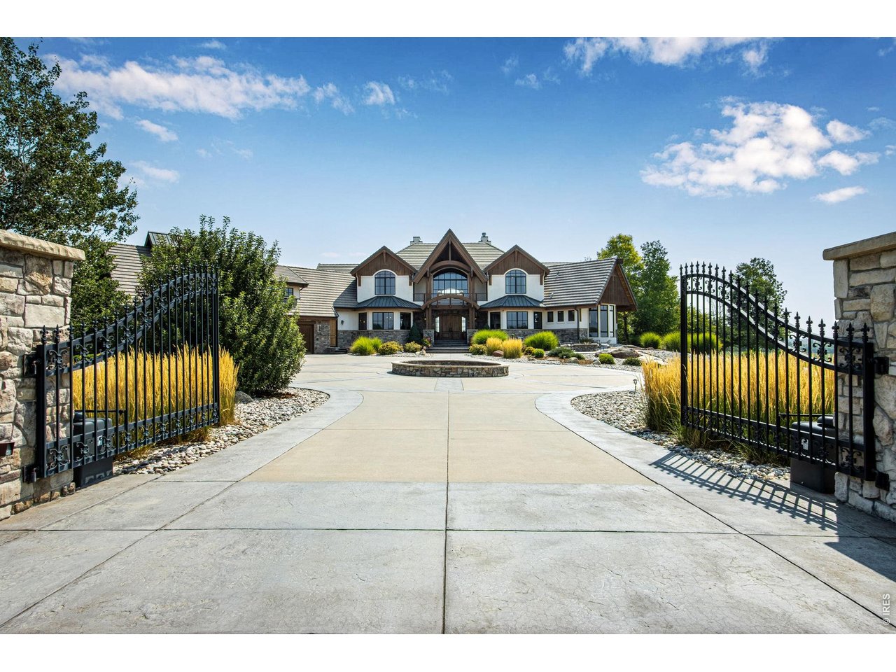 6864 Silver Mist Ln