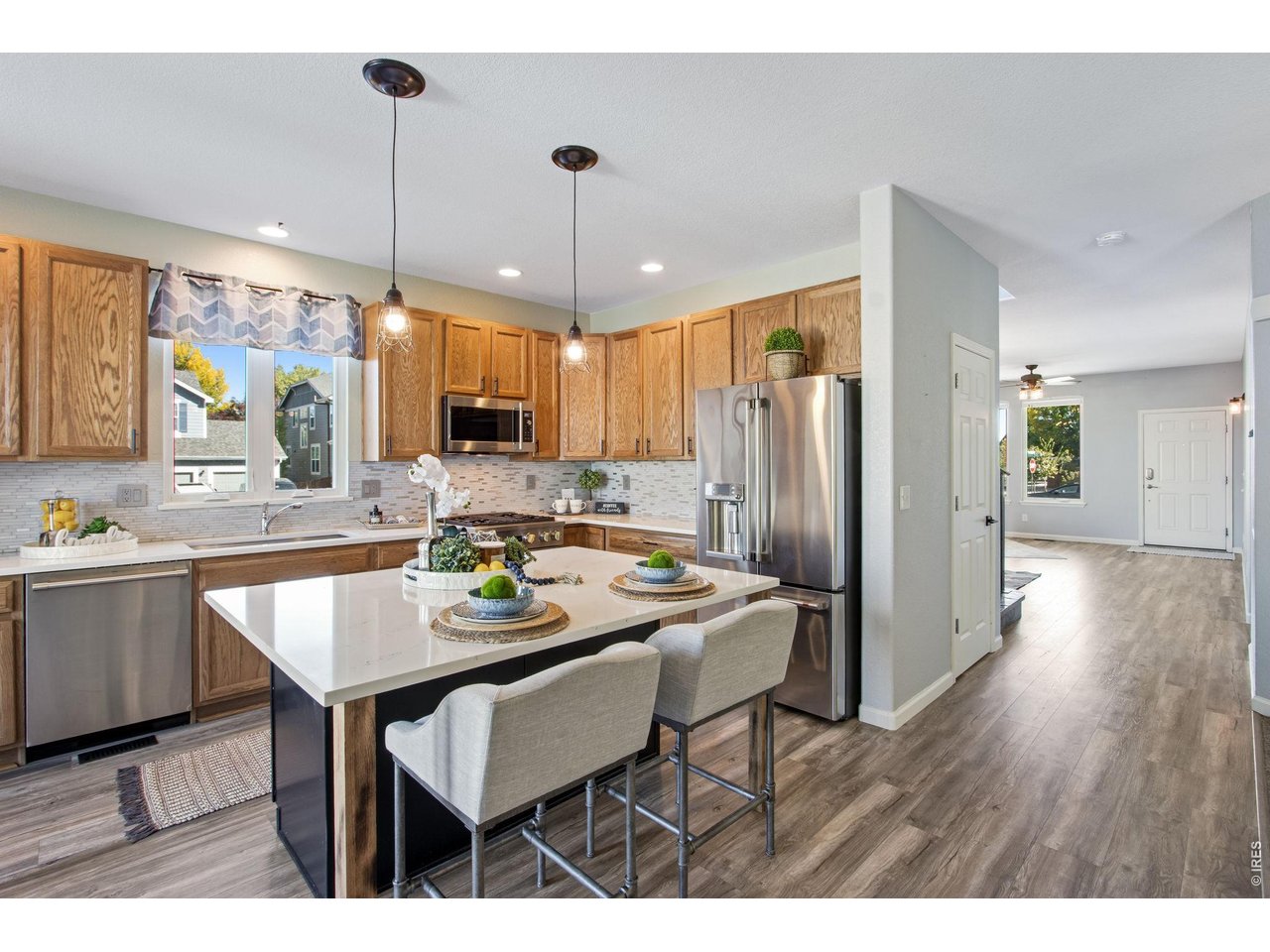 51 White Wing Ct