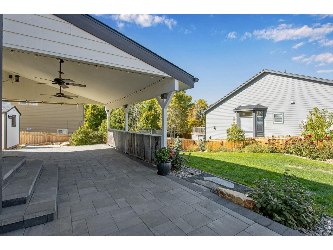 51 White Wing Ct