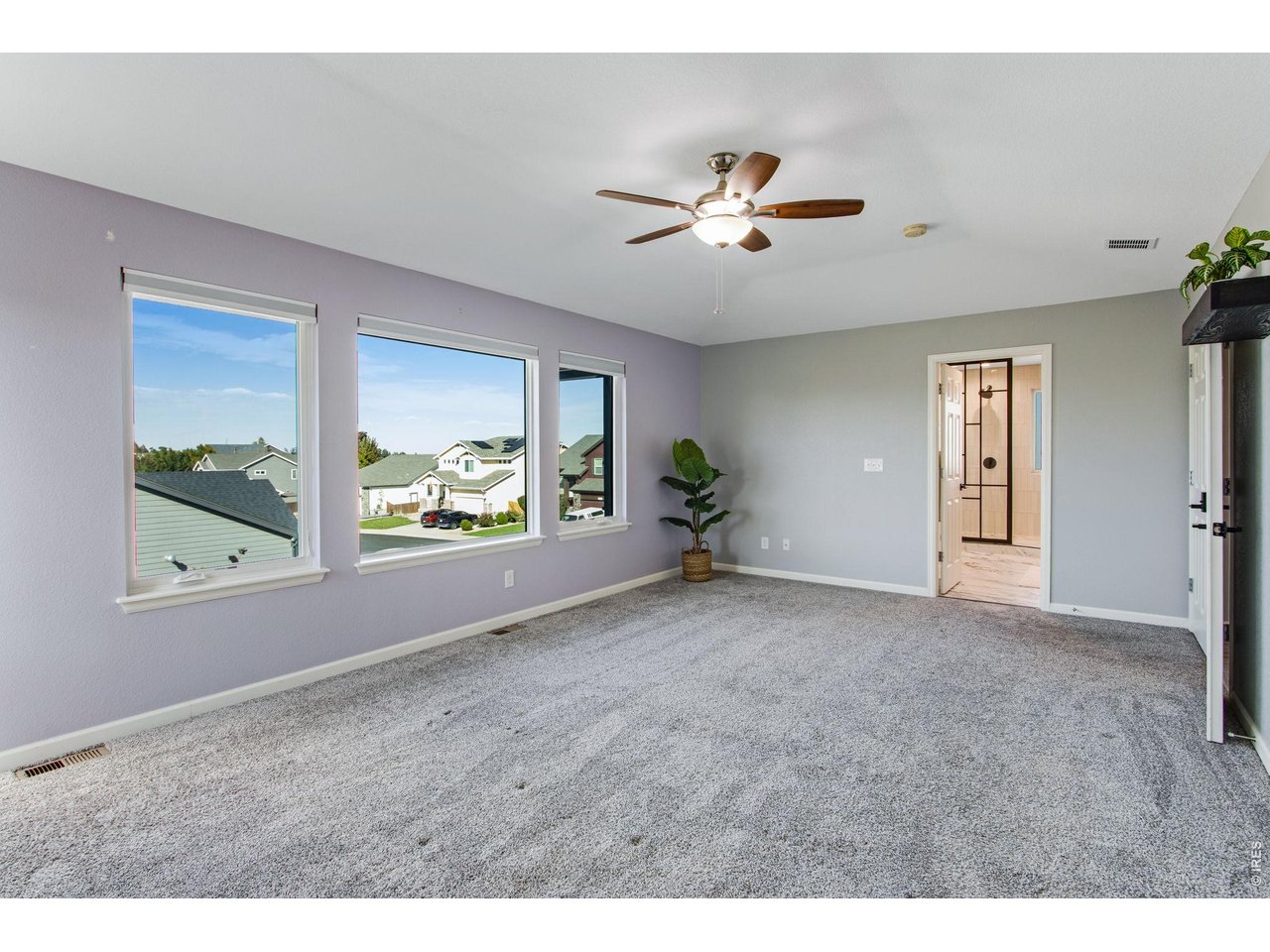 51 White Wing Ct