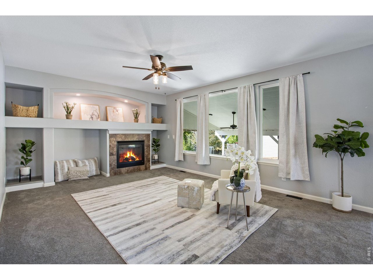 51 White Wing Ct
