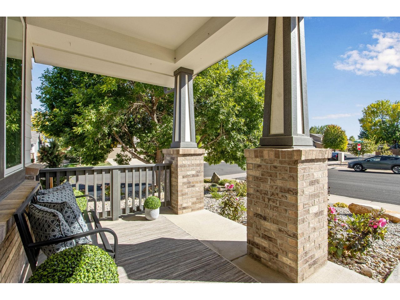 51 White Wing Ct
