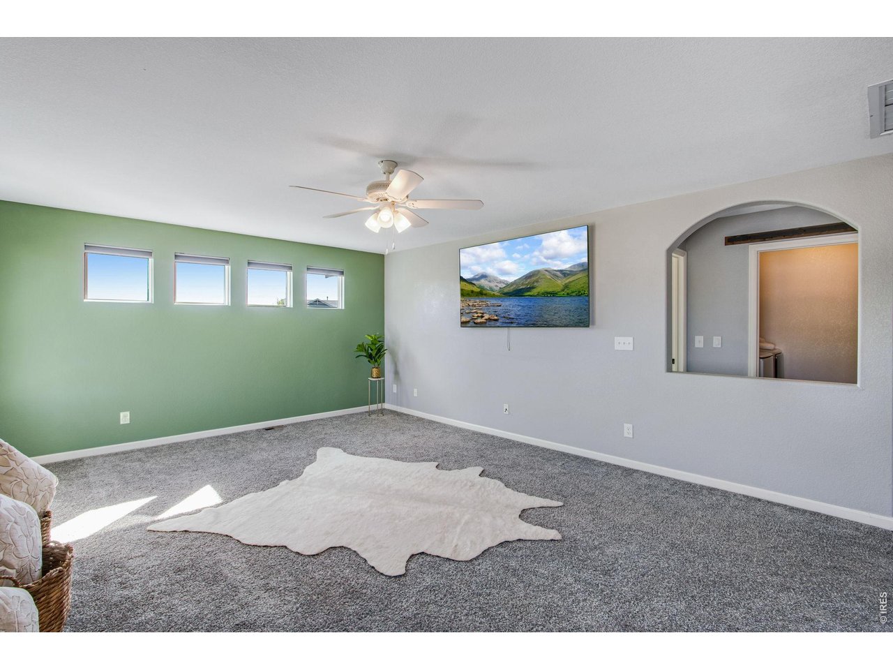 51 White Wing Ct