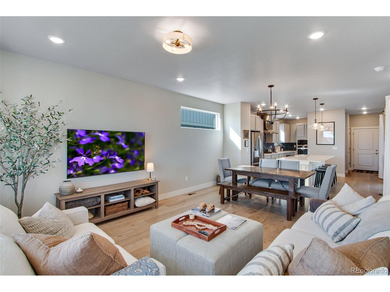 5063 John Muir Dr