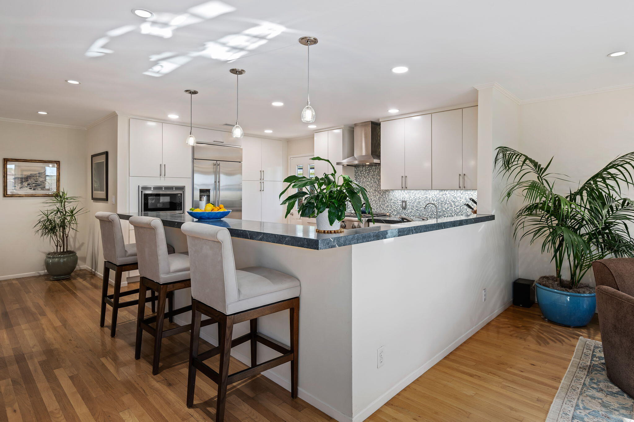 1322 San Miguel Avenue