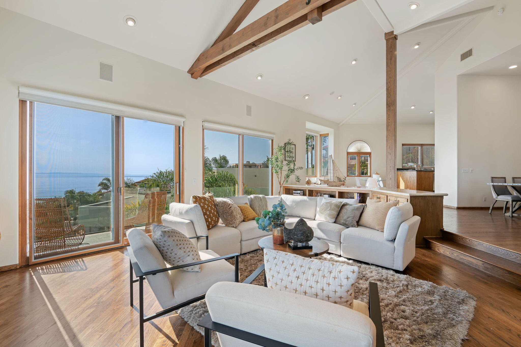 1640 La Vista Del Oceano Drive