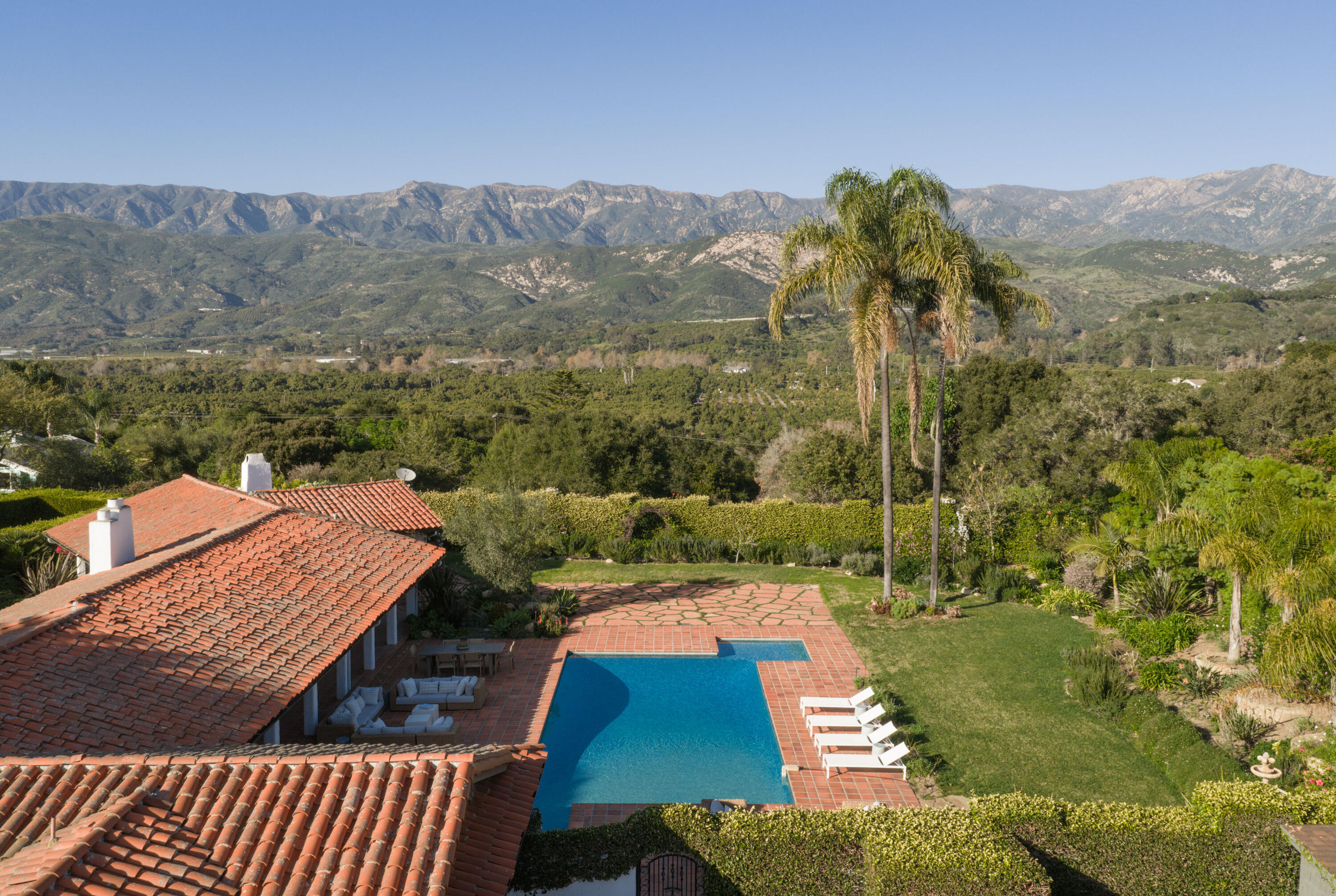 1214 Lomita Lane