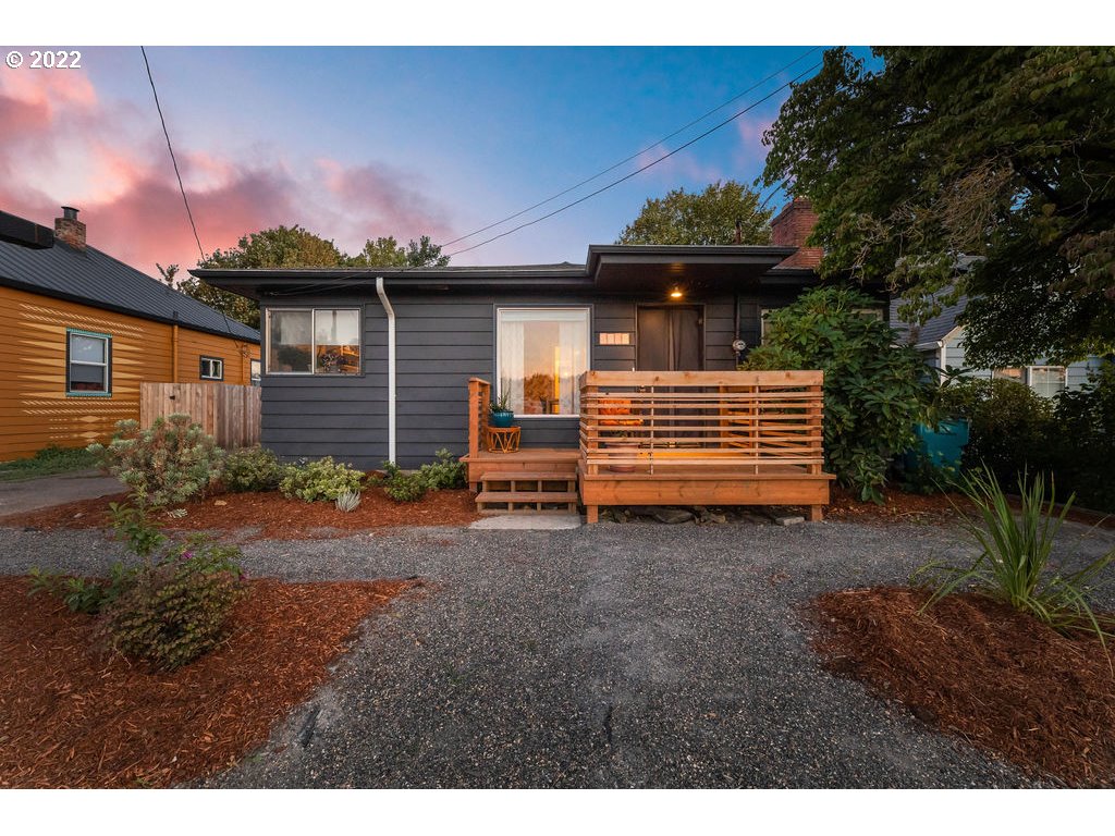 1011 W FOURTH PLAIN BLVD