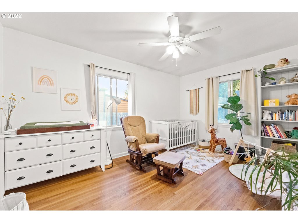 1011 W FOURTH PLAIN BLVD