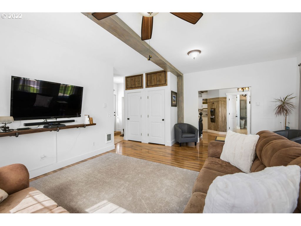 19000 NE FARGHER LAKE HWY