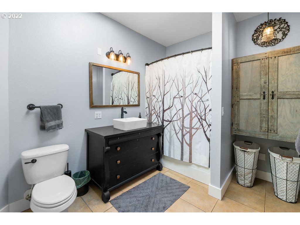 19000 NE FARGHER LAKE HWY