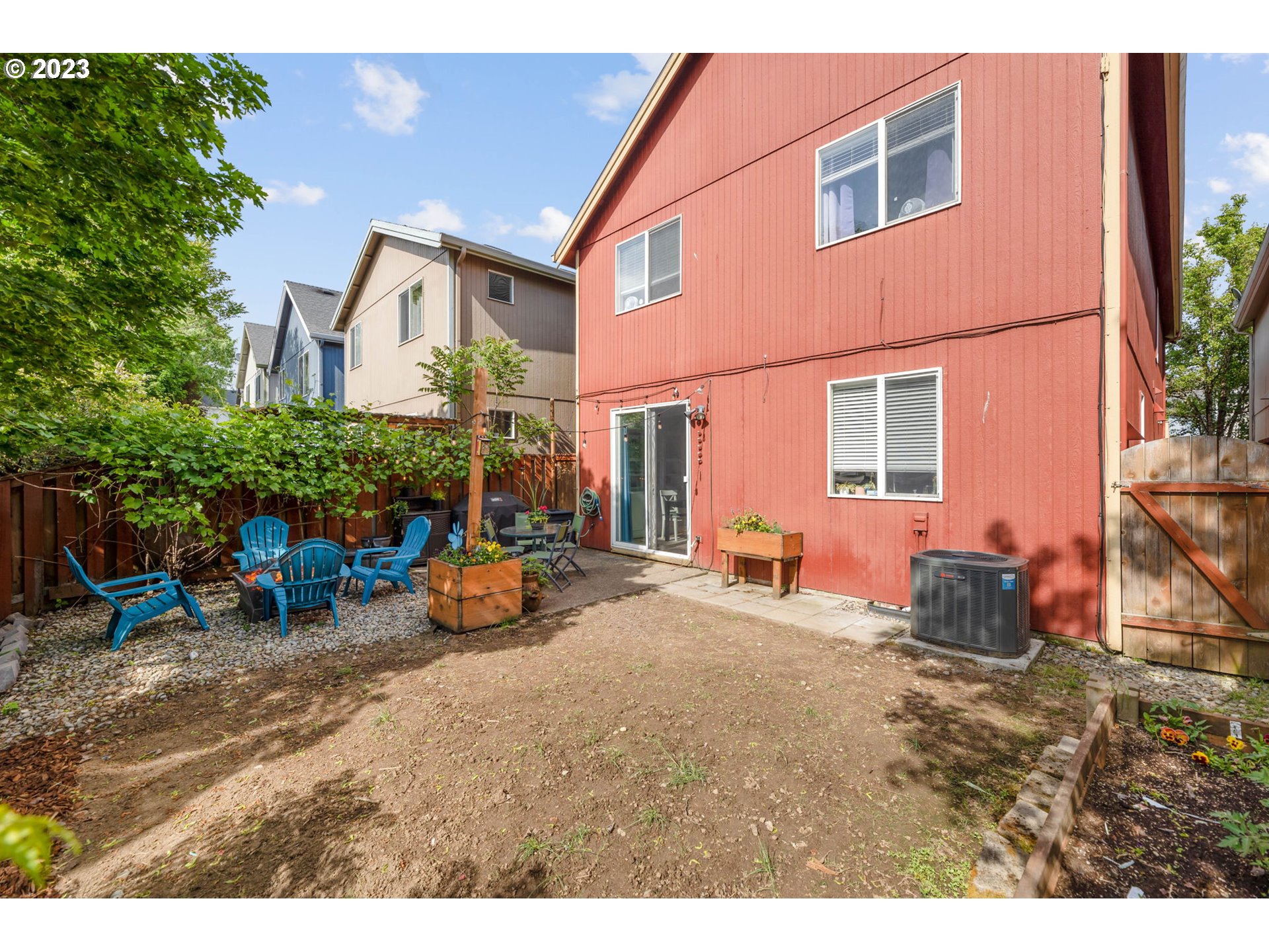 4304 NE 55TH PL