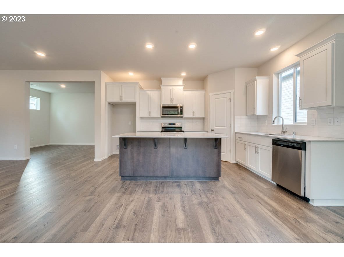 2810 N PIONEER CANYON DR