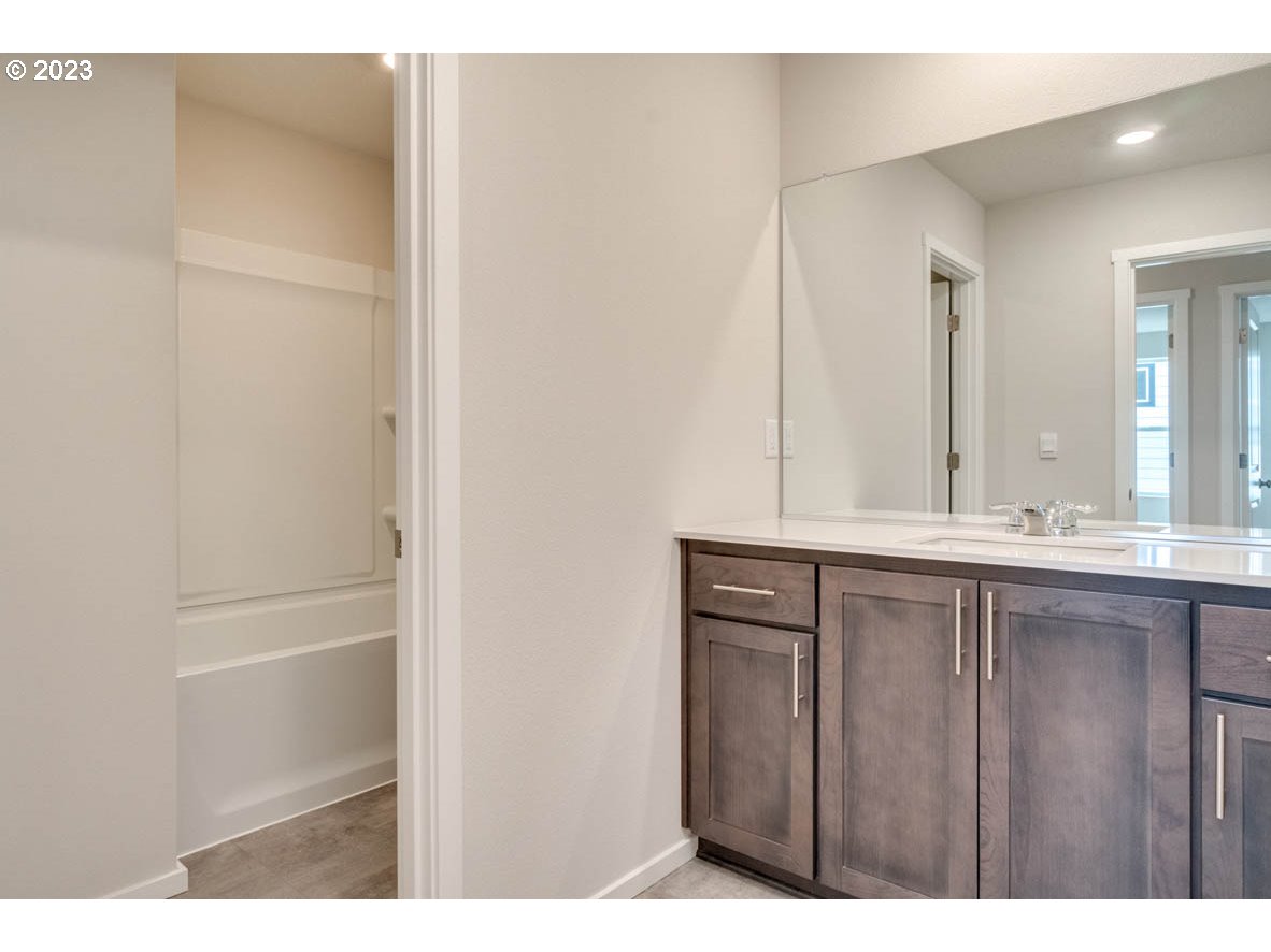 2810 N PIONEER CANYON DR