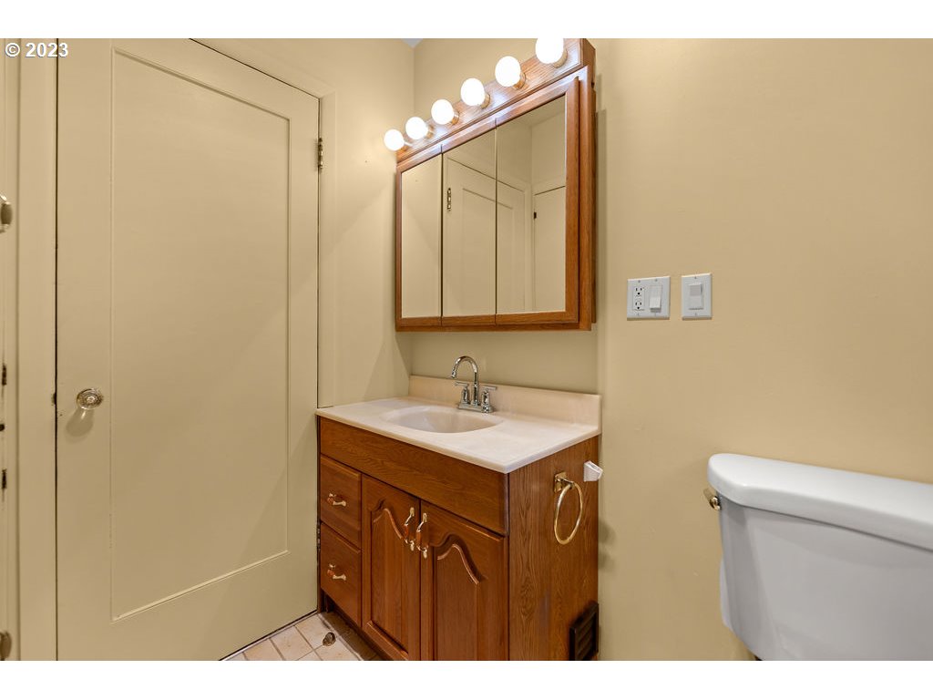 3040 HARRIS STREET RD