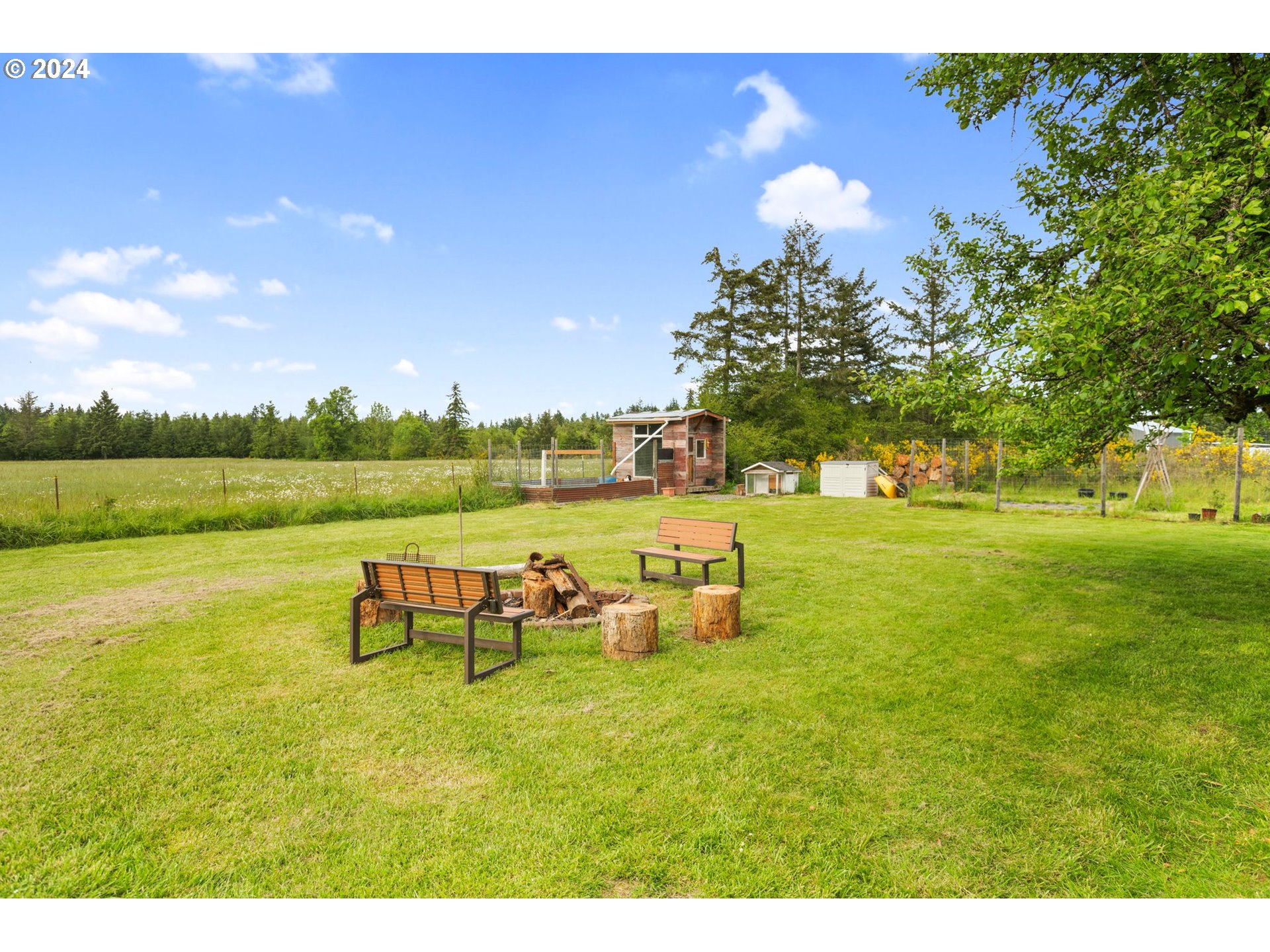 220 DREWS PRAIRIE RD