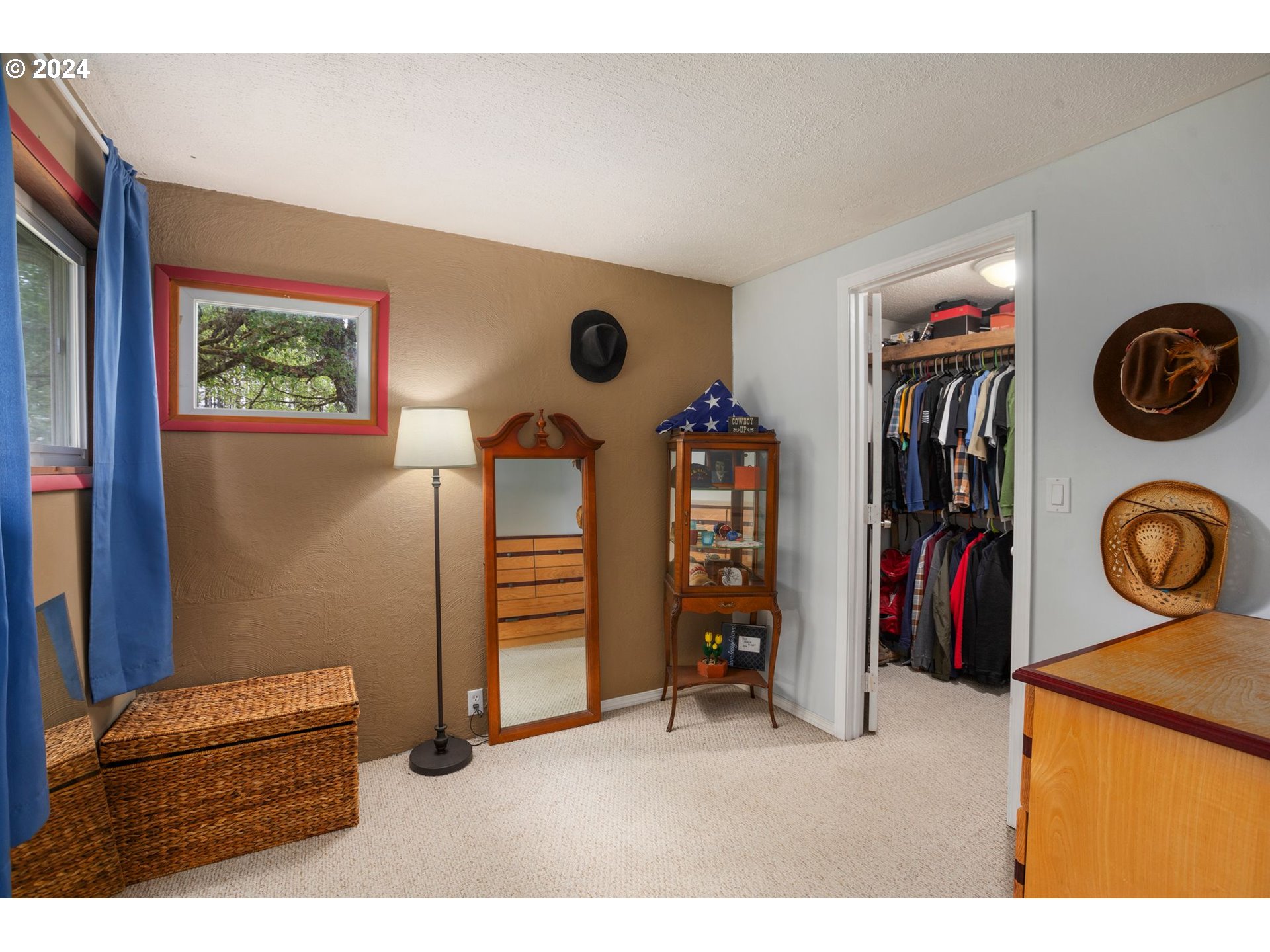 220 DREWS PRAIRIE RD