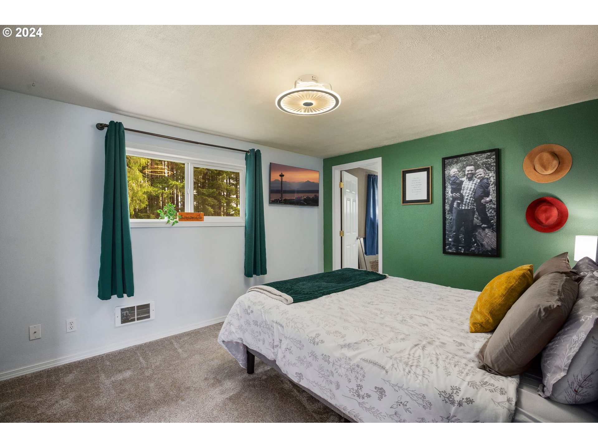 220 DREWS PRAIRIE RD