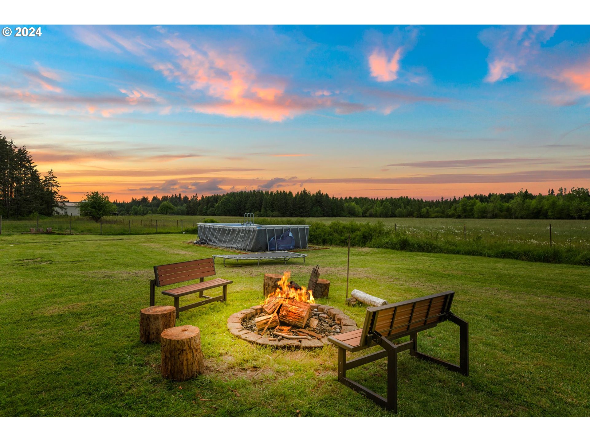 220 DREWS PRAIRIE RD