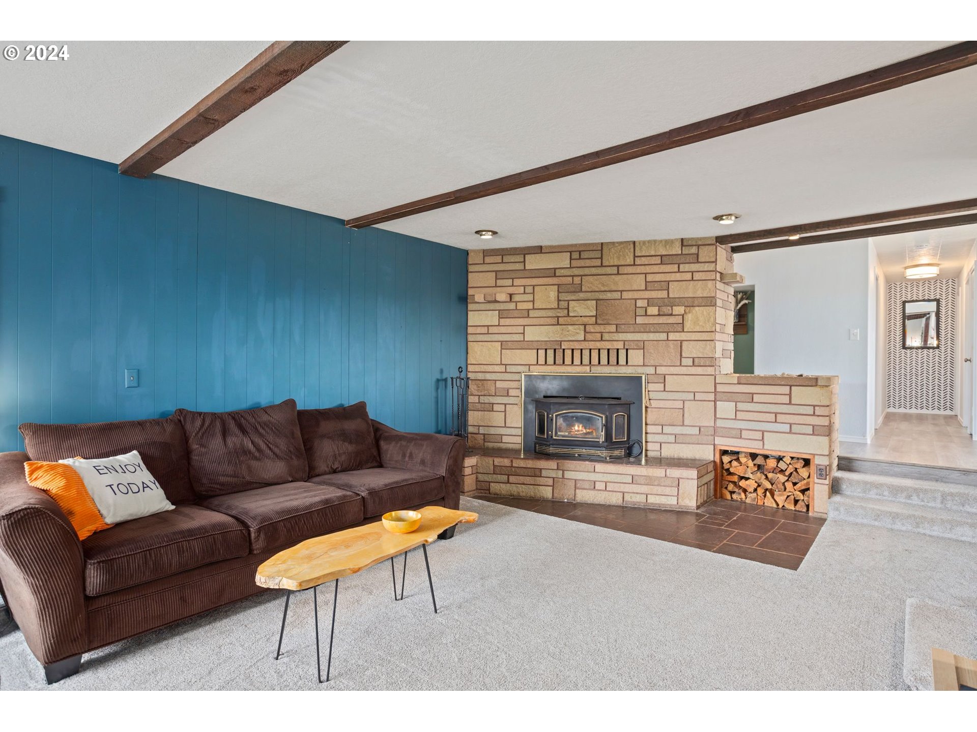 220 DREWS PRAIRIE RD