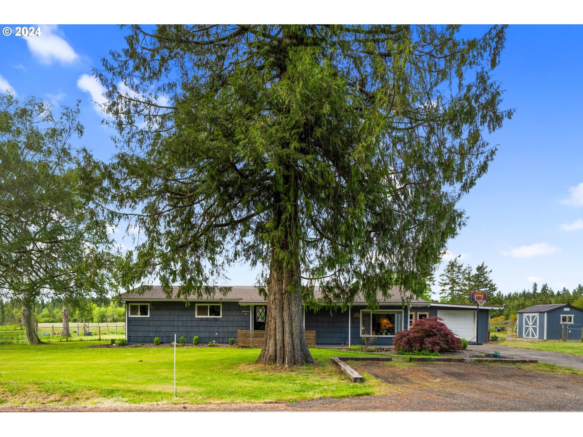 220 DREWS PRAIRIE RD