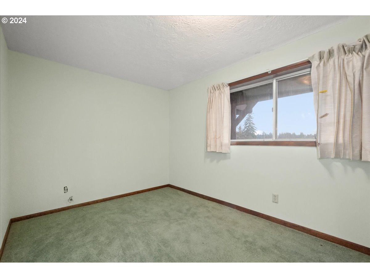 4901 NW WASHINGTON ST