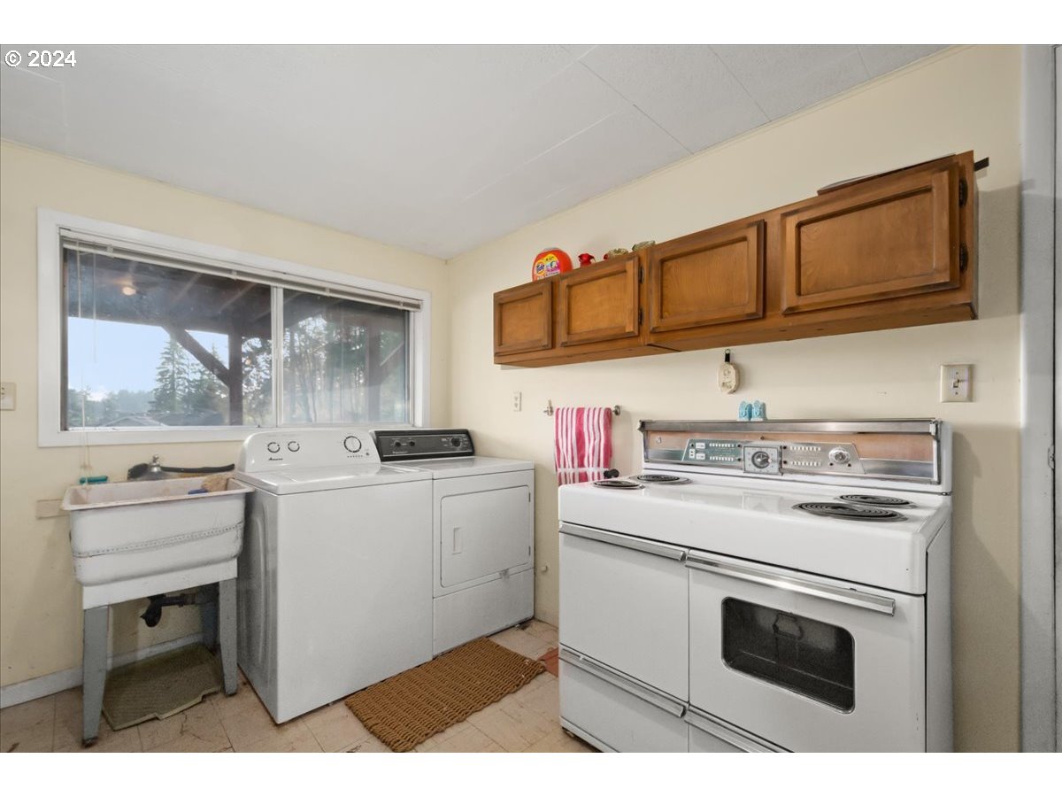 4901 NW WASHINGTON ST