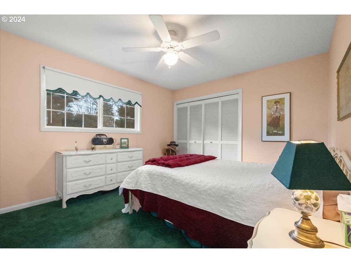 4901 NW WASHINGTON ST