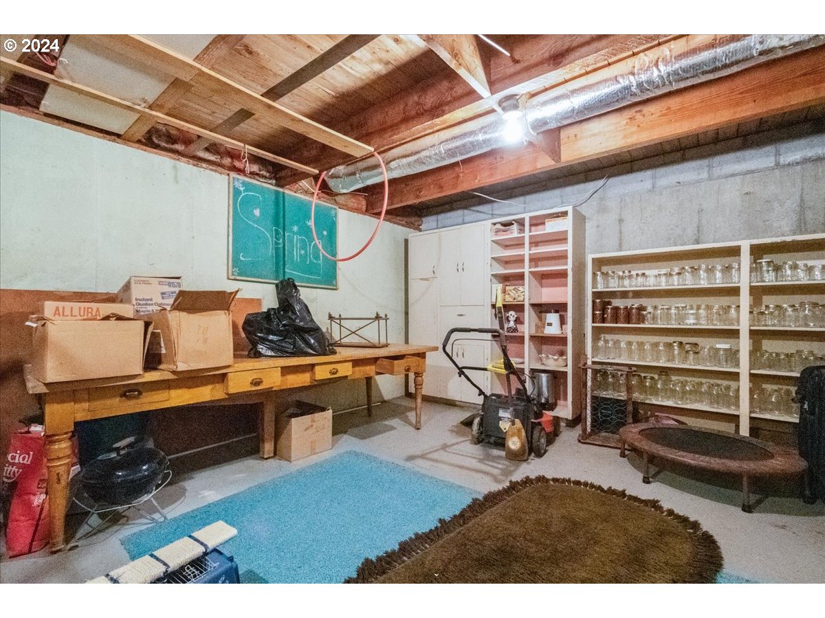 4901 NW WASHINGTON ST