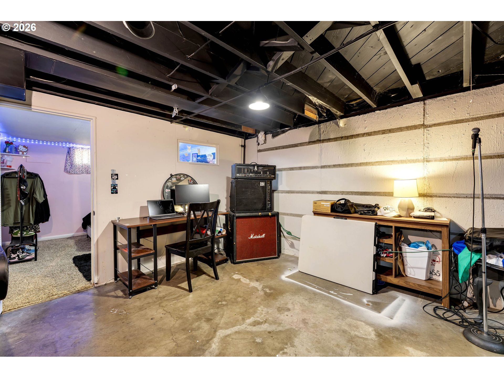 3809 THOMPSON AVE