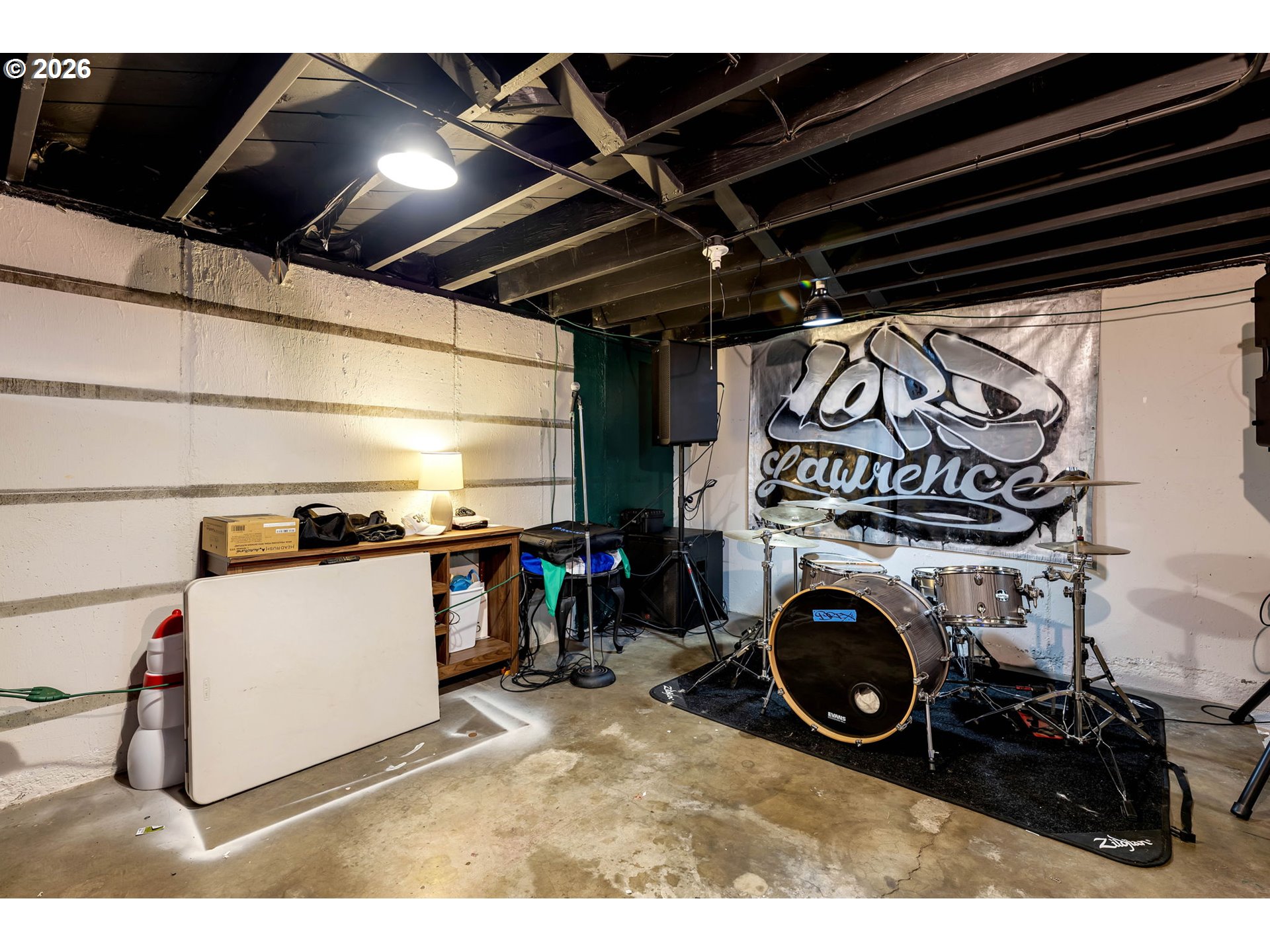 3809 THOMPSON AVE