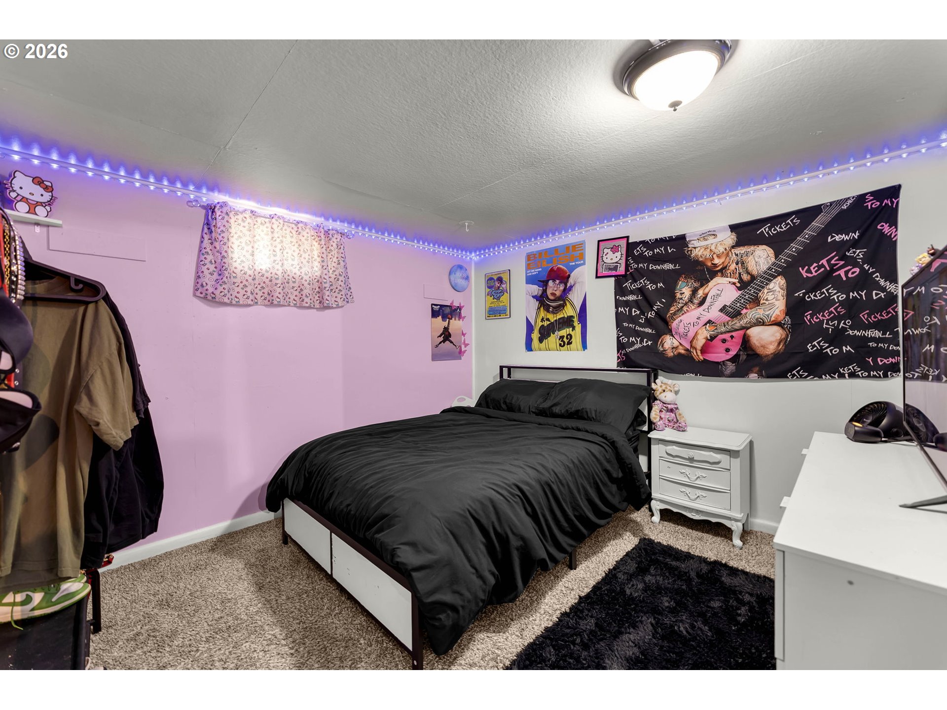 3809 THOMPSON AVE