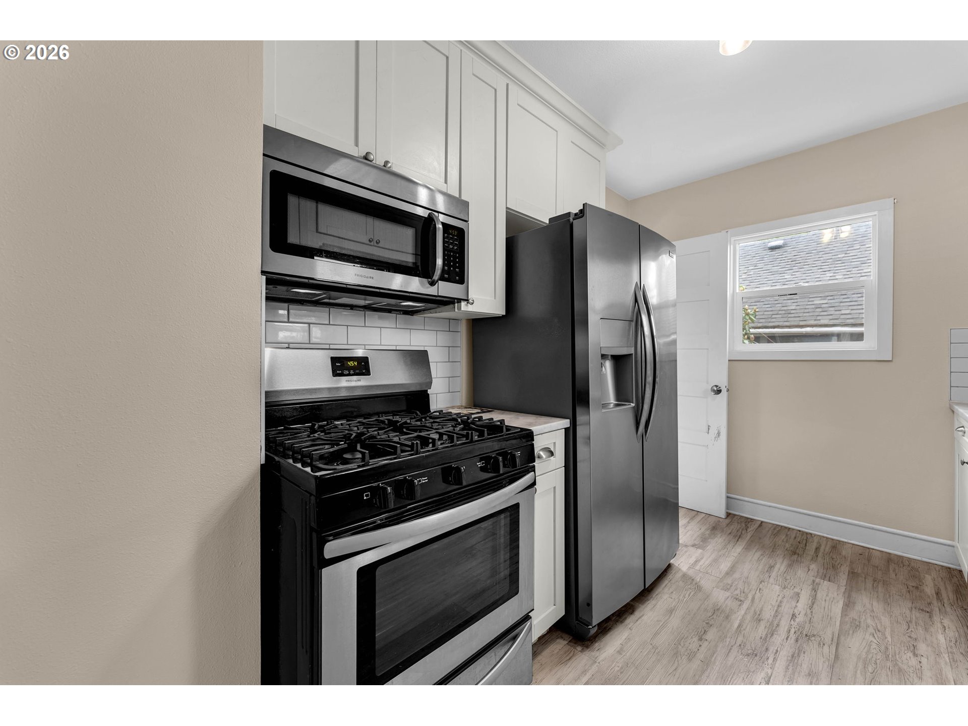 507 W 33RD ST
