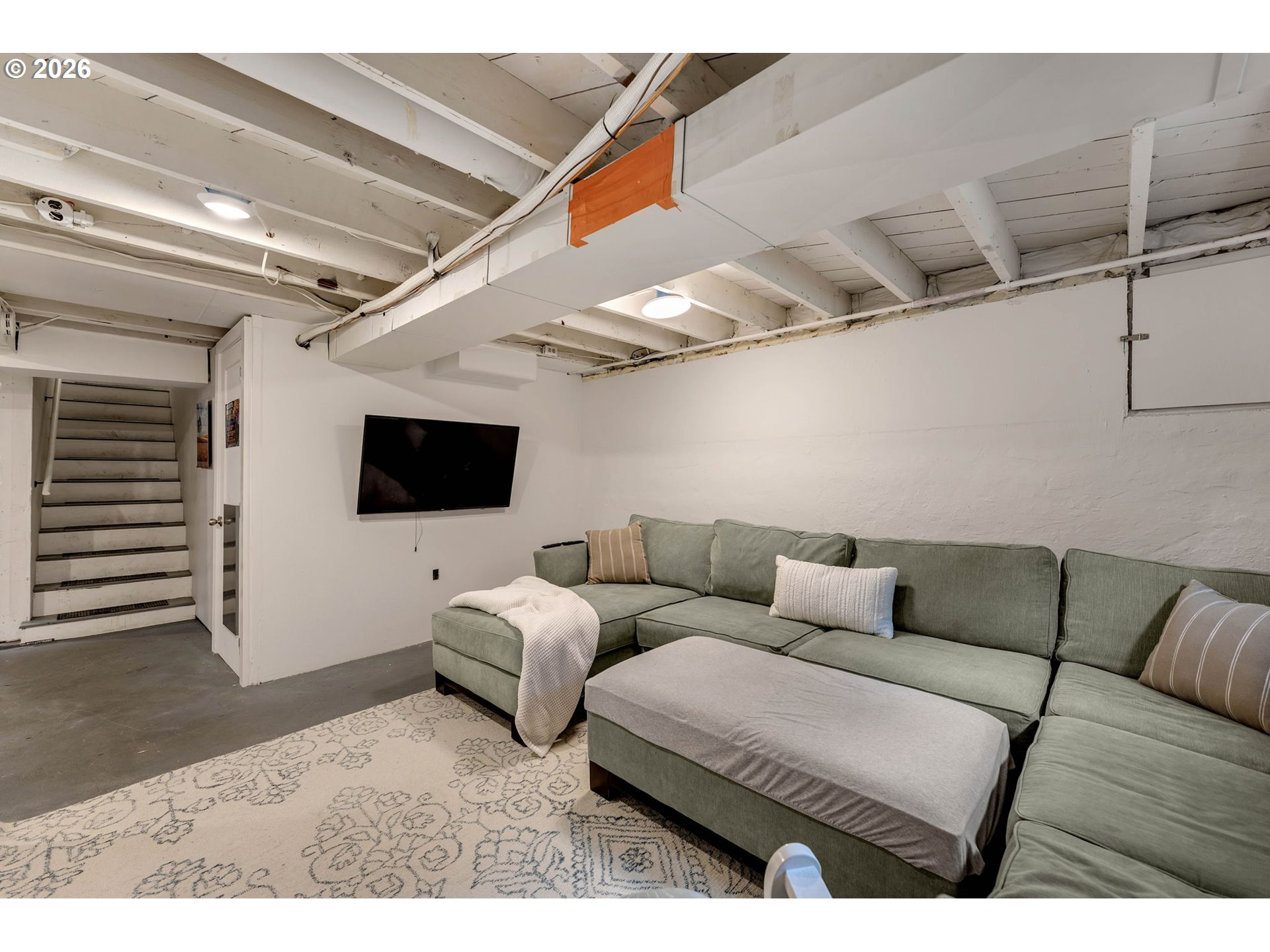 507 W 33RD ST