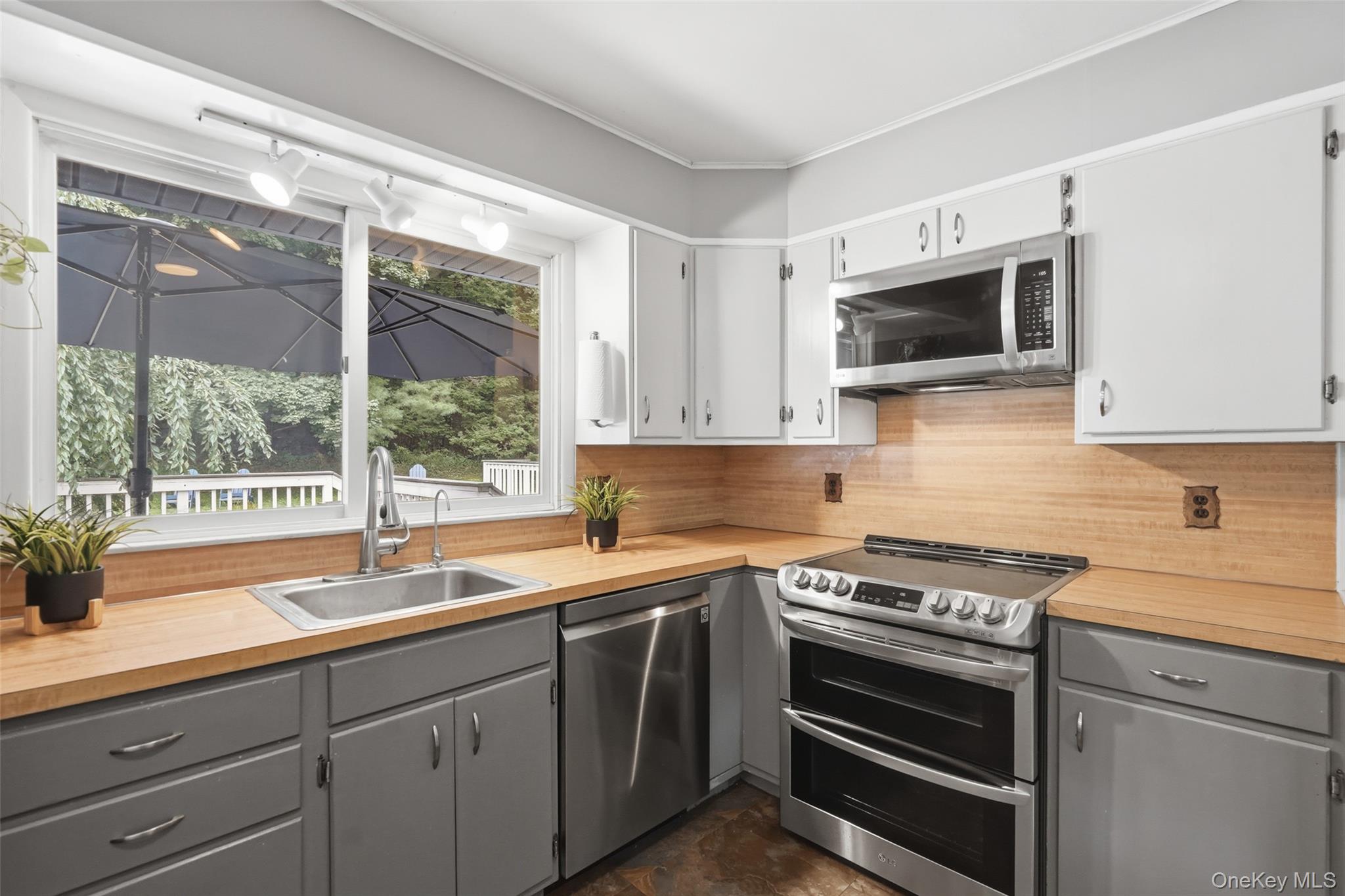 23 Westview Drive