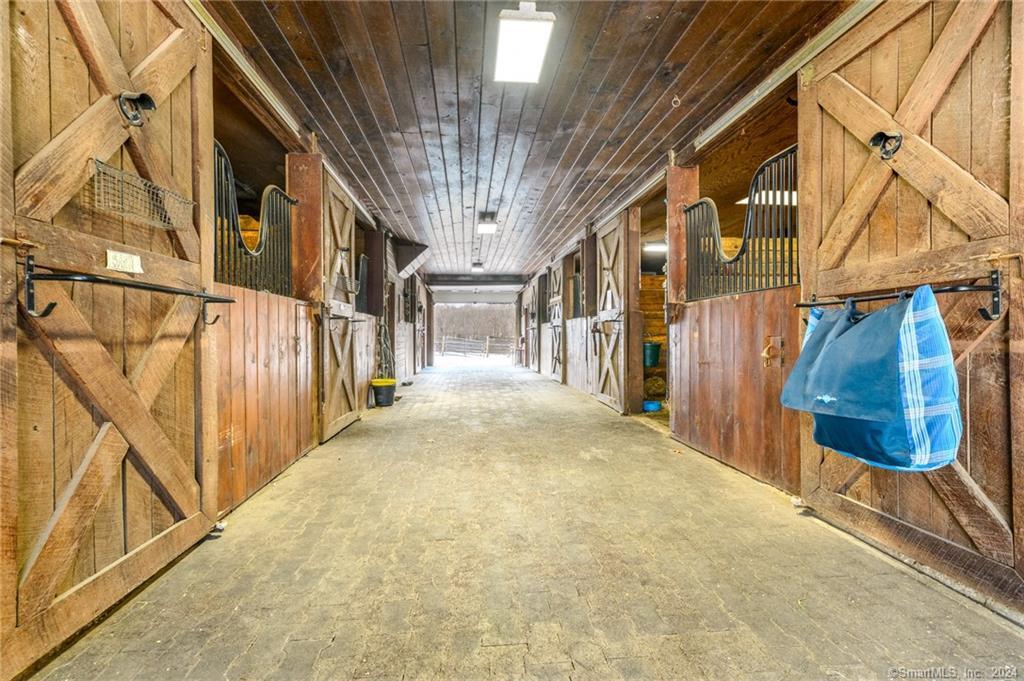 82 Canterbury Lane