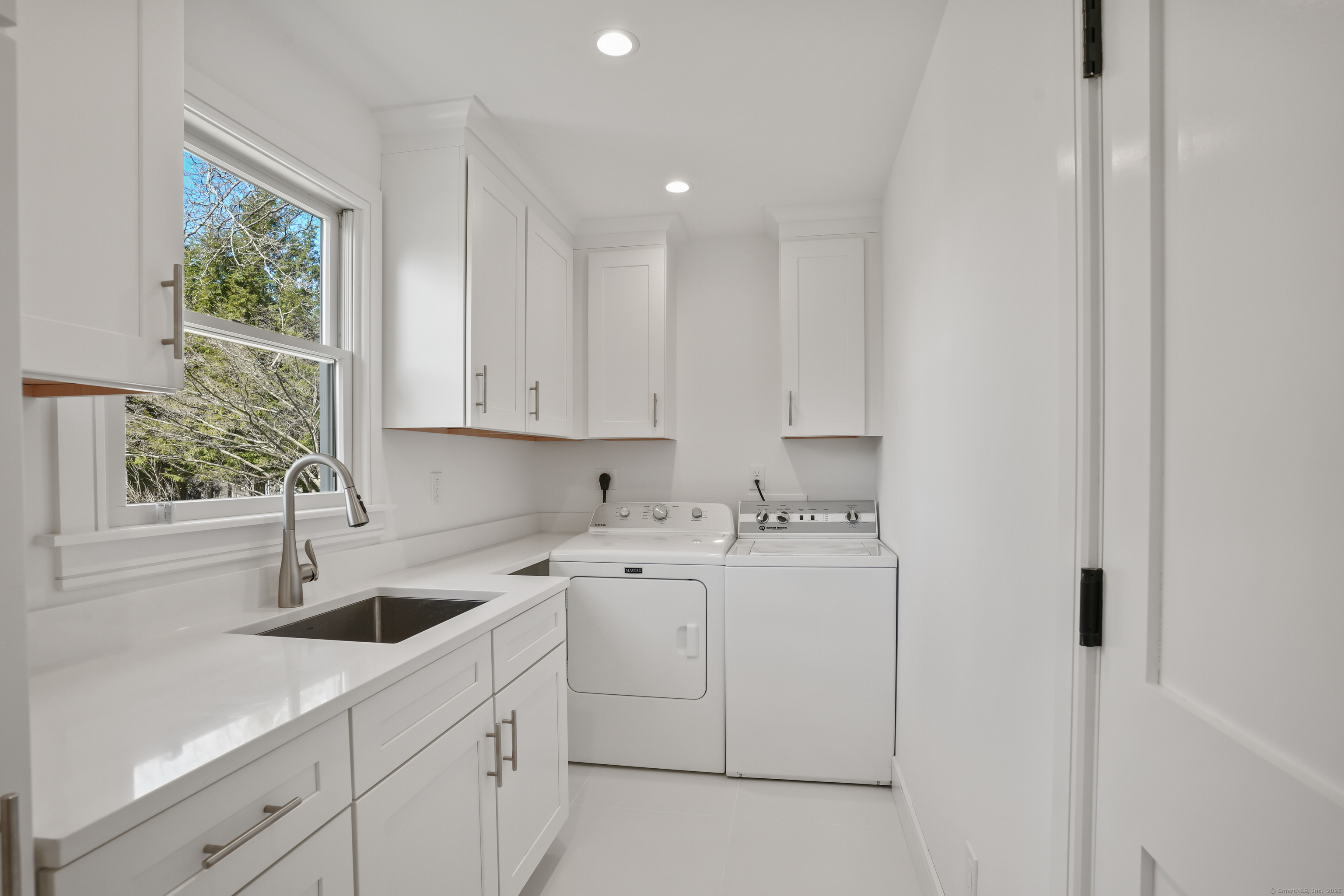160 Old Hawleyville Road