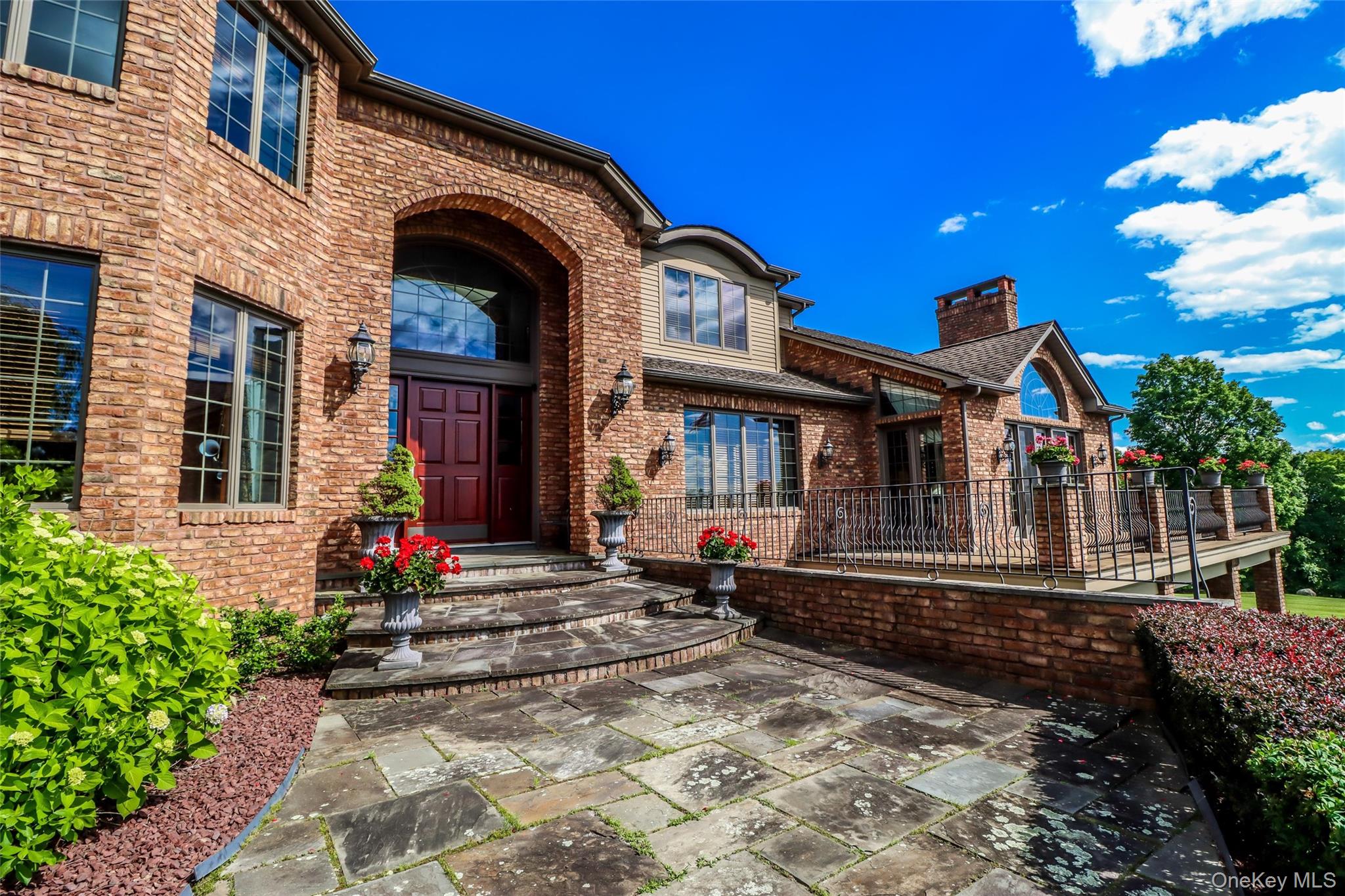 16 Reynwood Drive