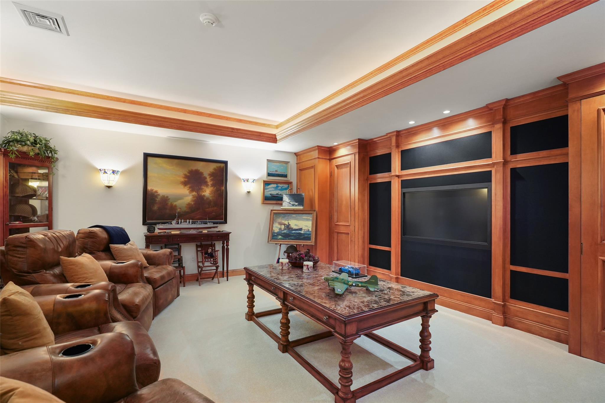 16 Reynwood Drive