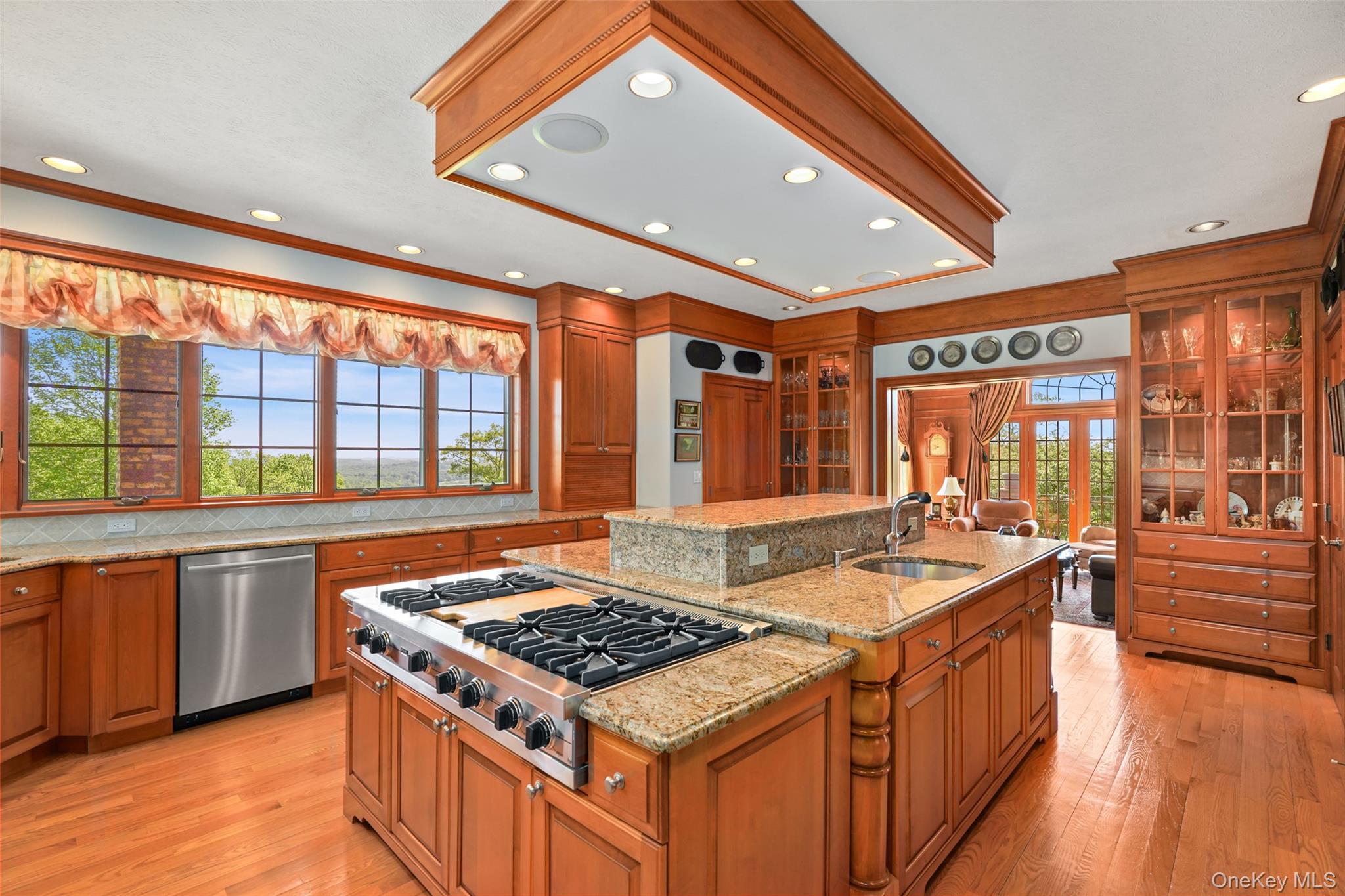 16 Reynwood Drive