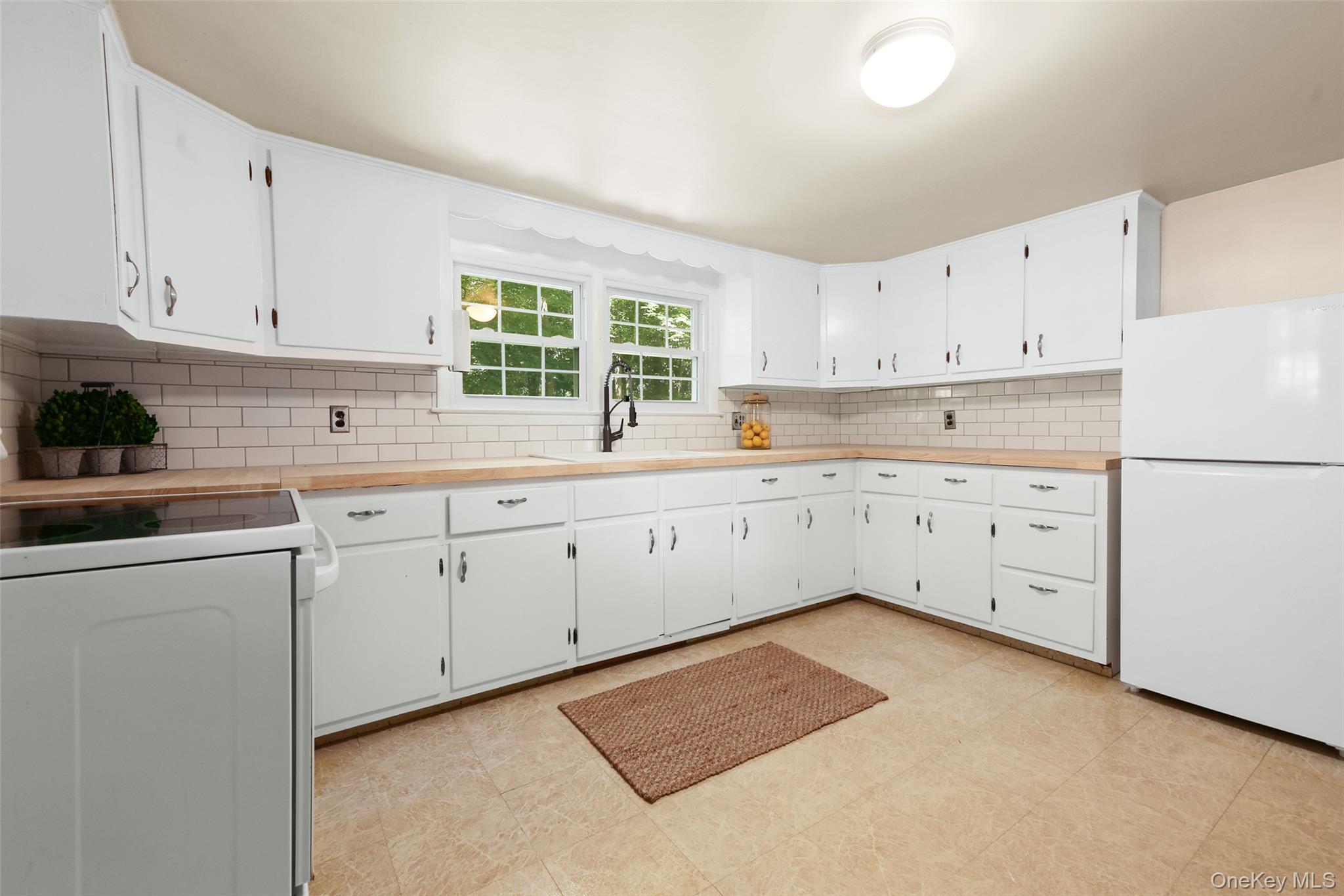 4 Quaker Road Unit: A