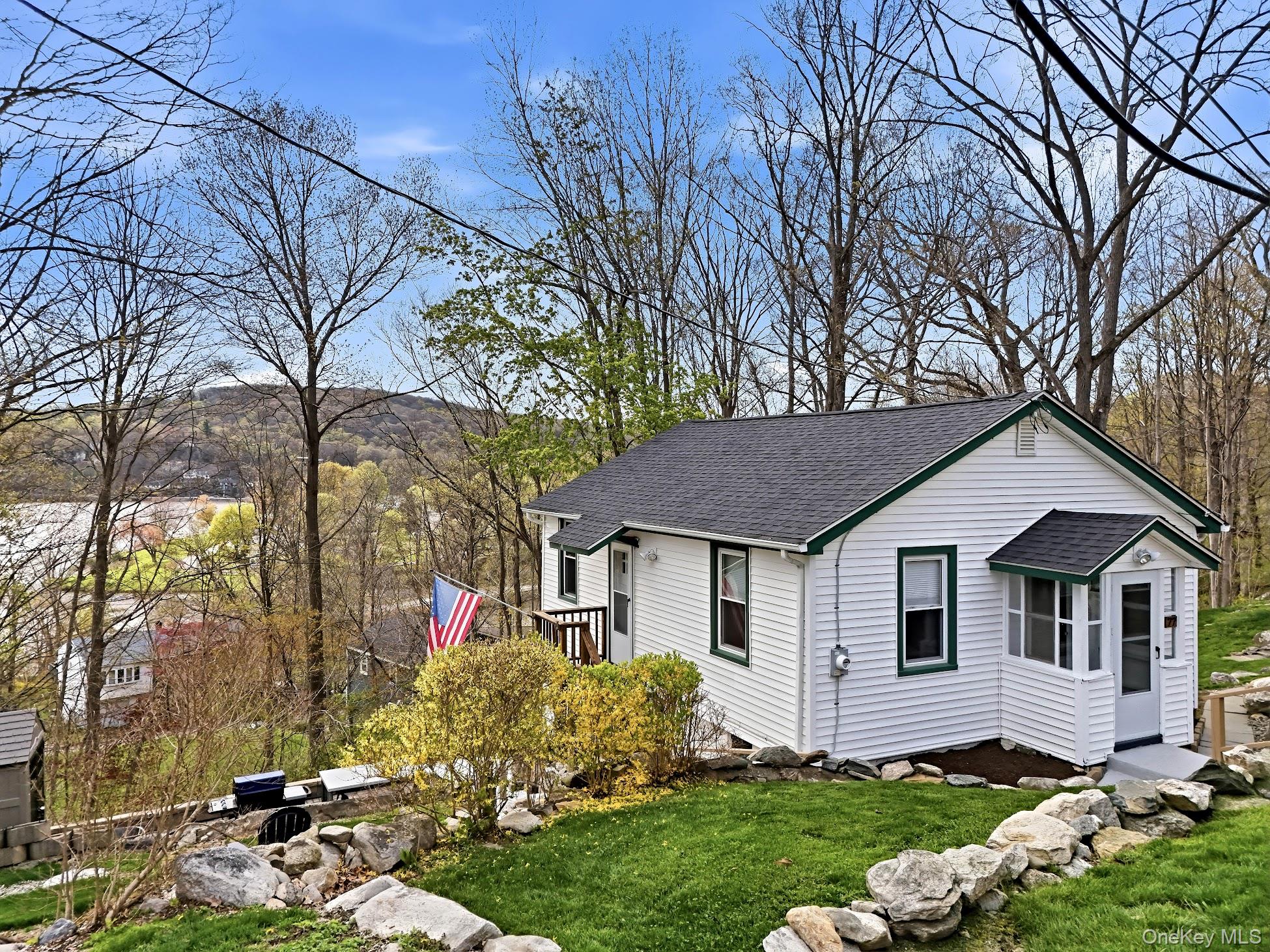 77 Montrose Drive